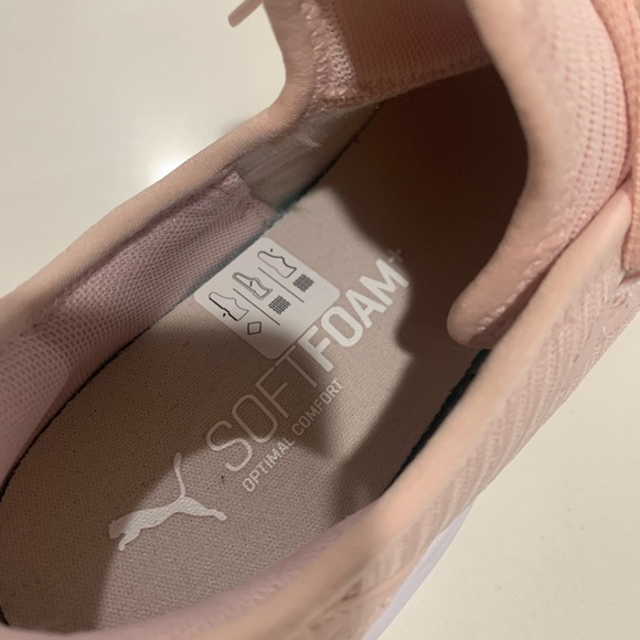Puma sneakers - pale pink, NWT Sz 7.5 - Picture 5 of 6